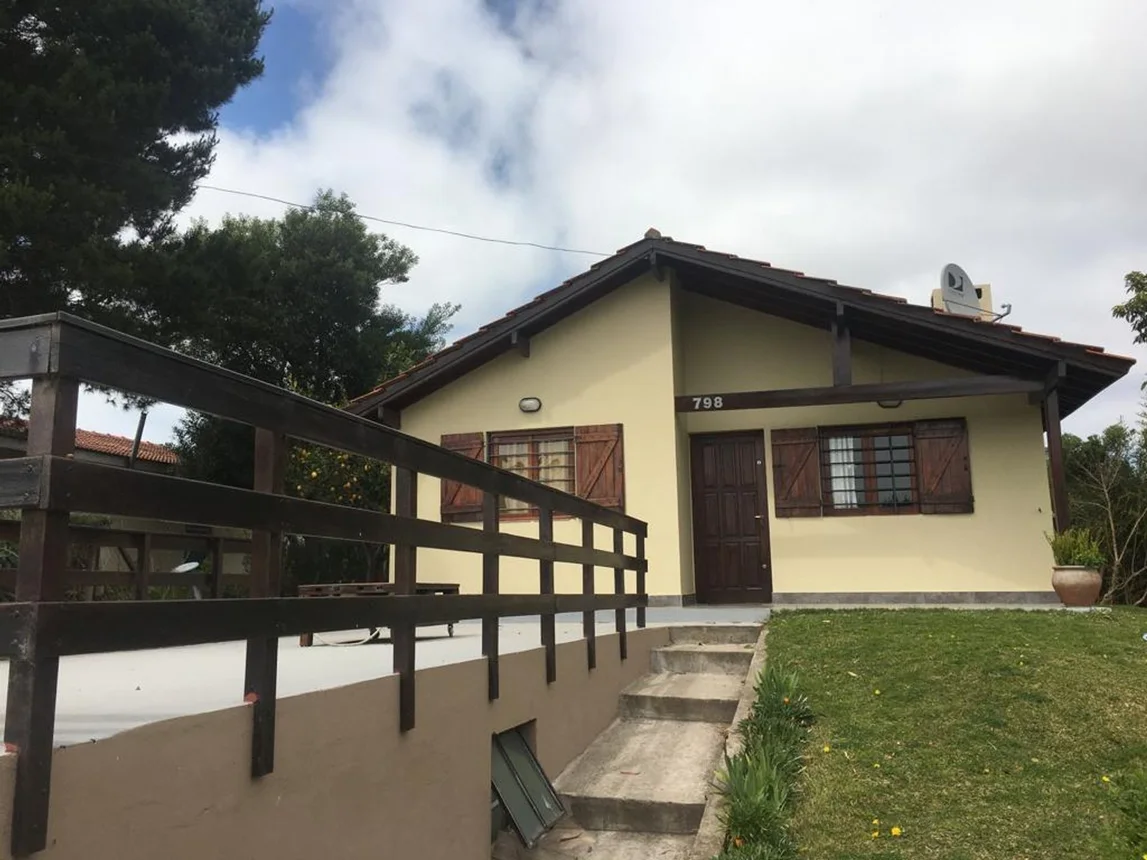 Casa de 3 ambientes en venta en Pinamar, Dakar 700