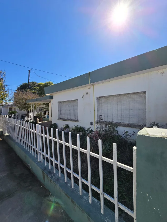 Venta casa 3 dormitorios b° ituzaingo, foto 3