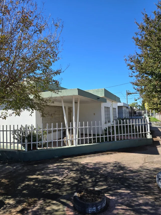Venta casa 3 dormitorios b° ituzaingo, foto 2