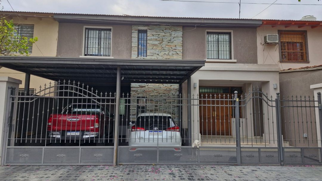 CASA DE 4 HABITACIONES. B° VILLA AMÉRICA. CAPITAL