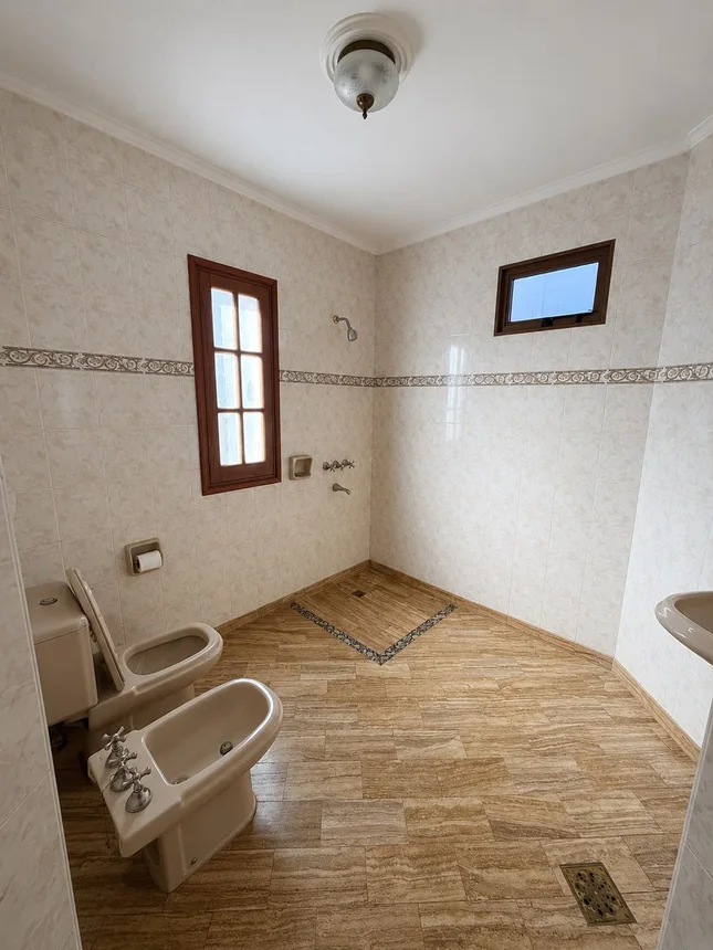 Casa de 3 dormitorios en barrio escalante., foto 5