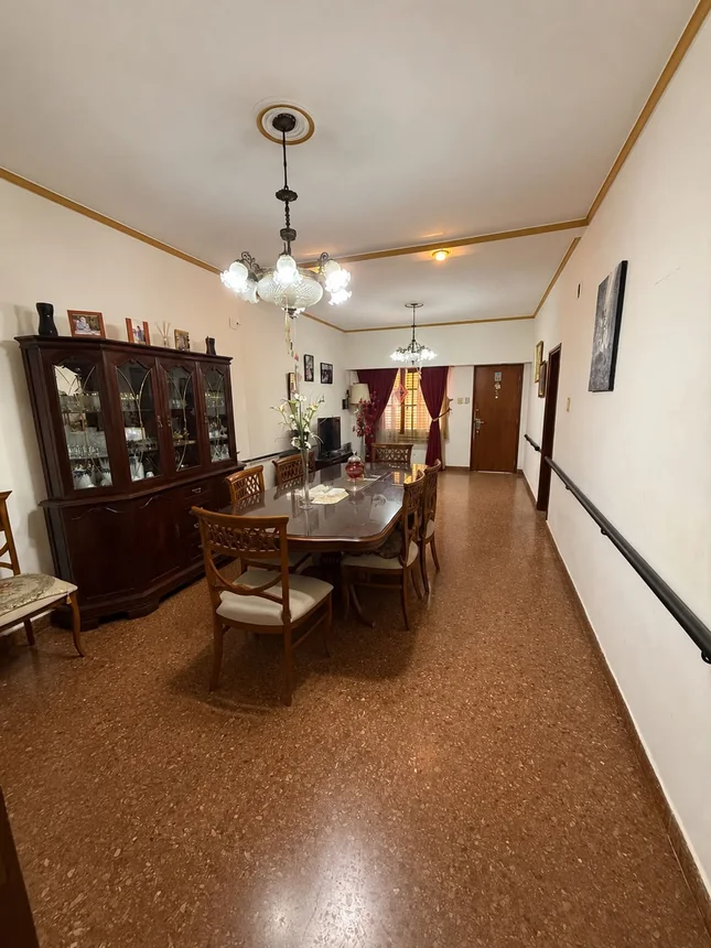 Casa de 3 dormitorios en barrio escalante., foto 3