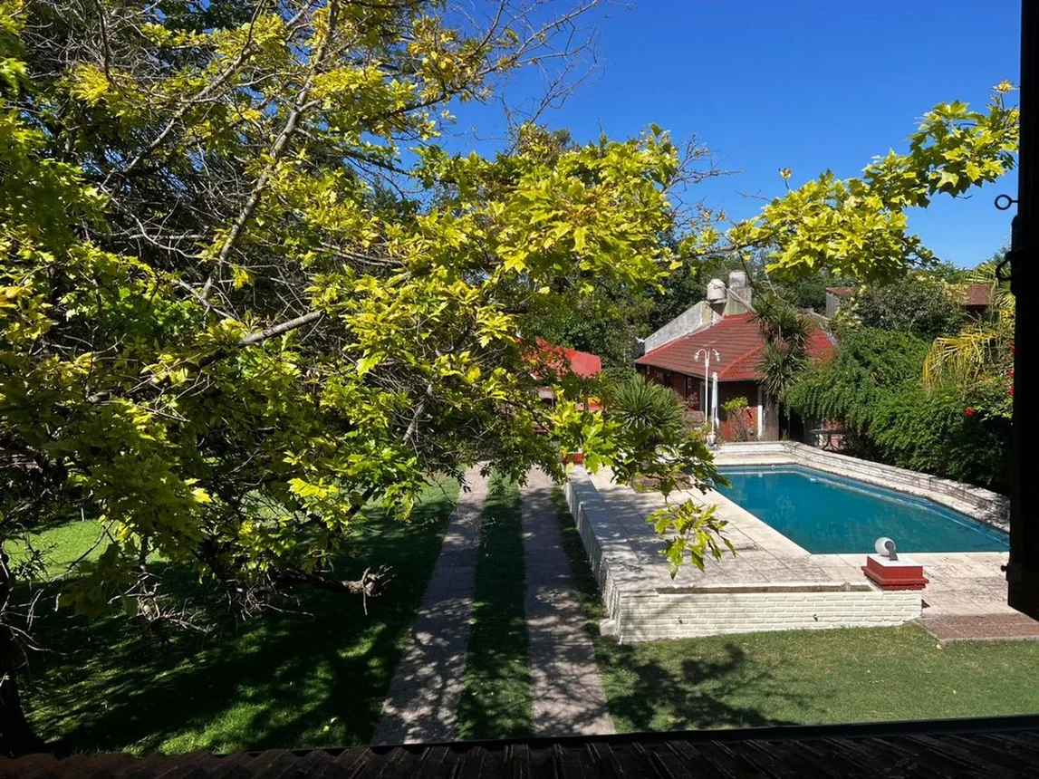Casa de 5 ambientes en venta en Pilar, Almirante Brown 500