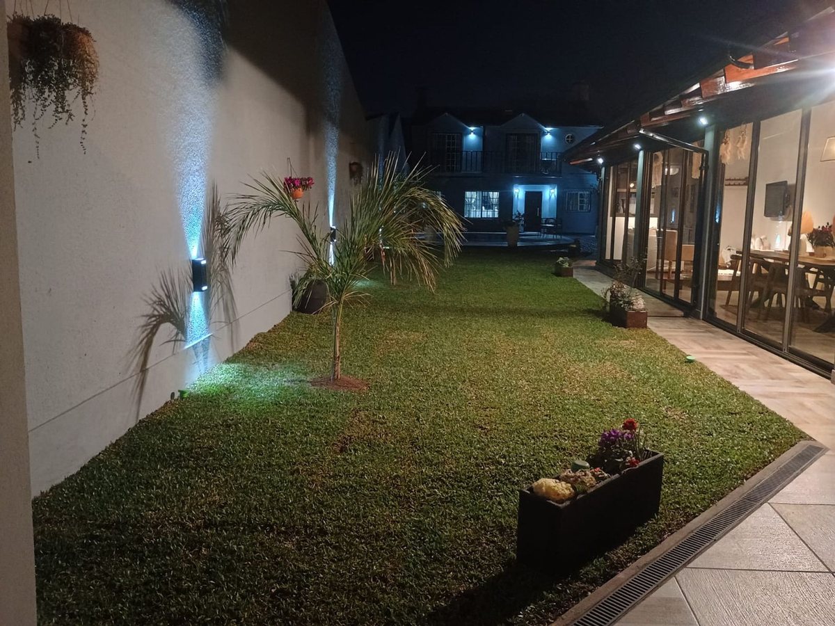 Foto 9 — Venta casa 5 amb - quincho y pileta - San Fernando
