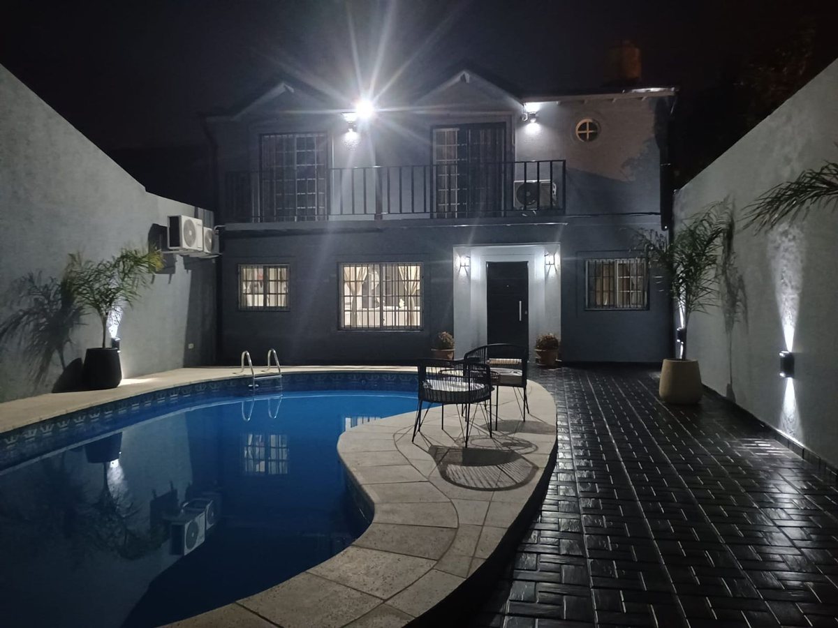 Foto 5 — Venta casa 5 amb - quincho y pileta - San Fernando