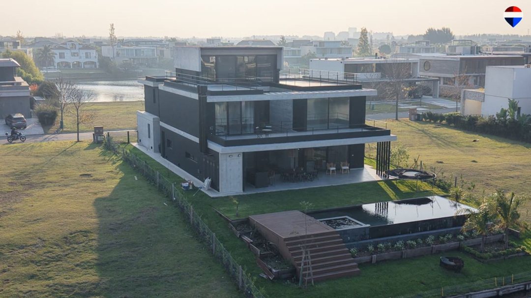 VENTA CASA A LA LAGUNA VIRAZON NORDELTA