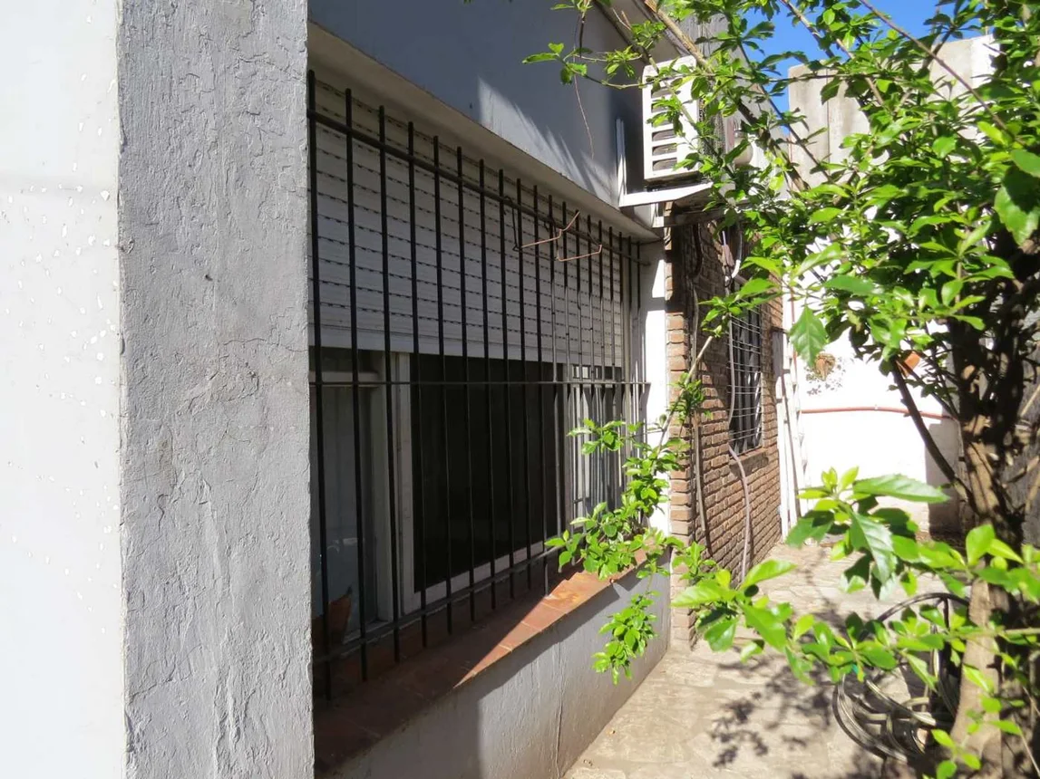 PH de 4 ambientes en venta en Morón, Paraná 600