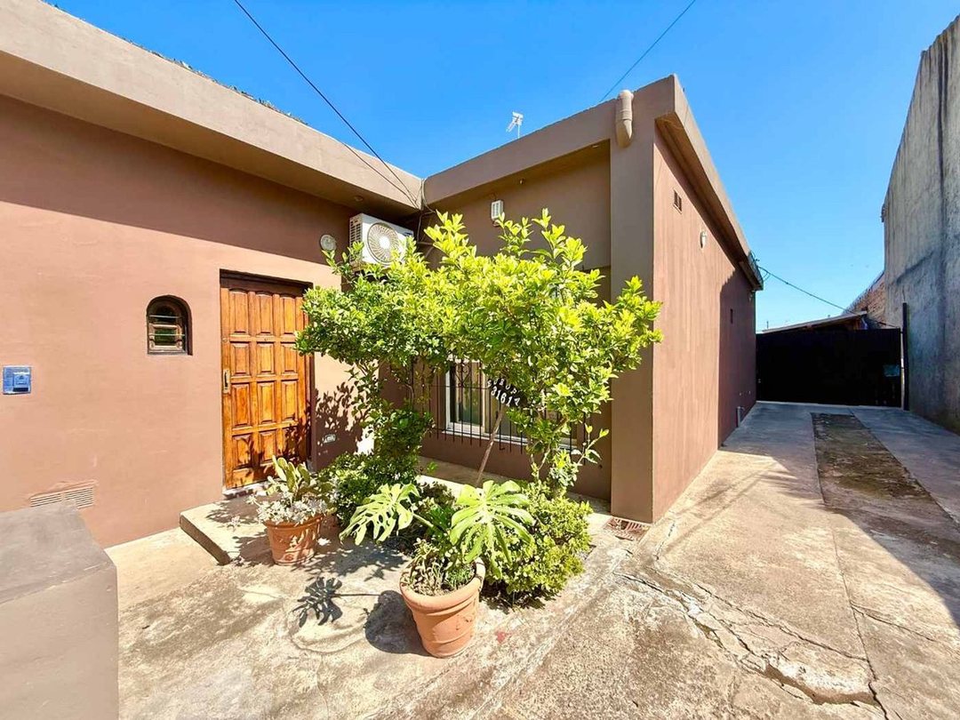 Casa en venta 4 ambientes en Europa 3100, Libertad, Merlo, Buenos Aires