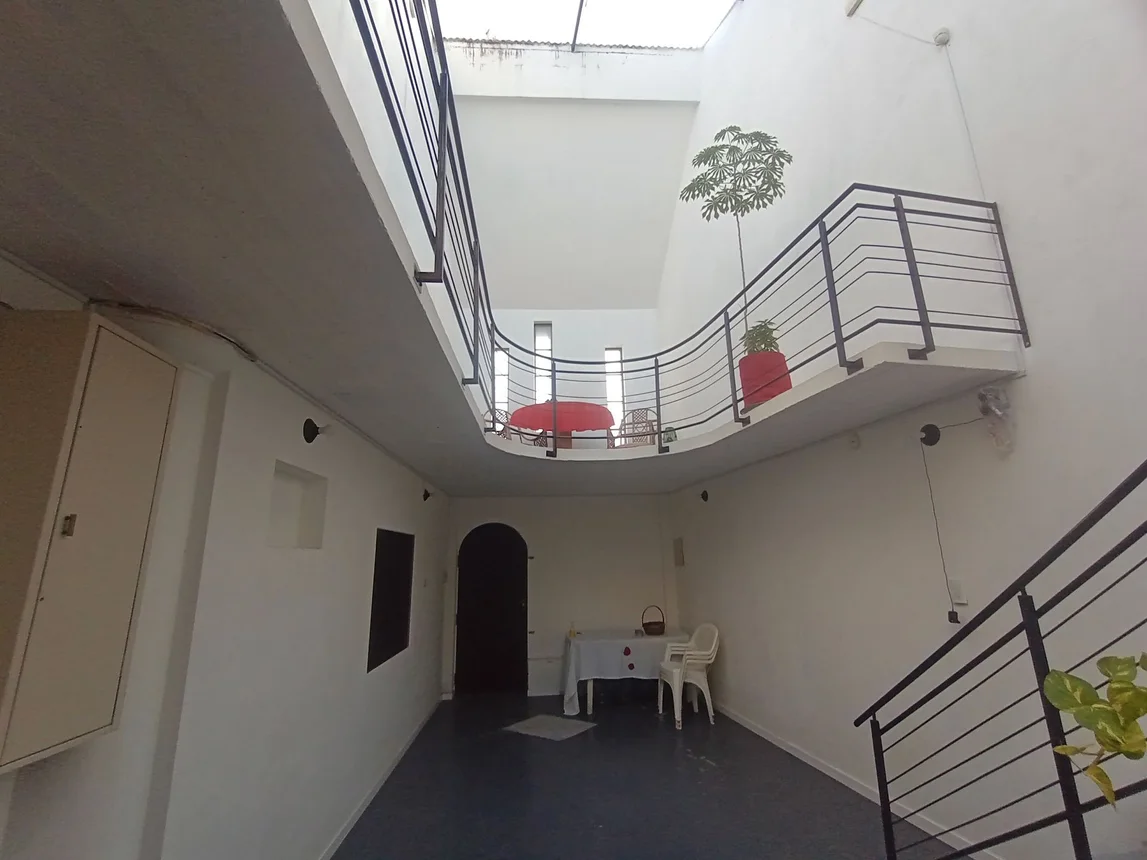 Venta casa 8 amb con patio berazategui, foto 2