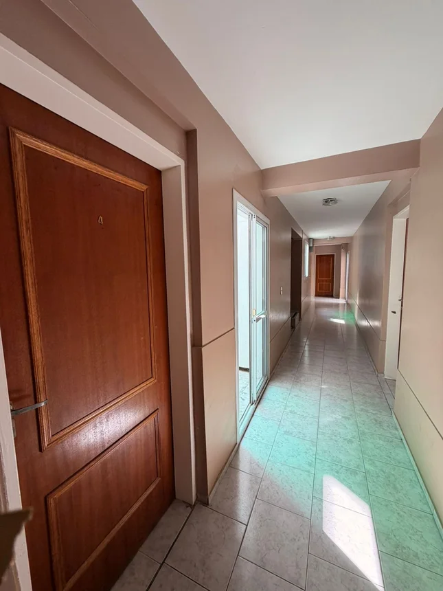 Departamento de 5 ambientes en venta en Córdoba, Cochabamba 1300, foto 2