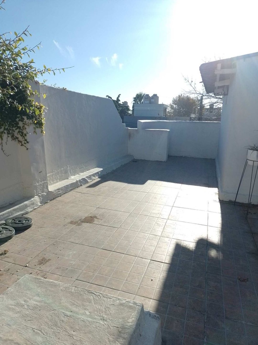 2 AMBIENTES ´+LOCAL +TERRAZA A RECICLAR -LANUS E