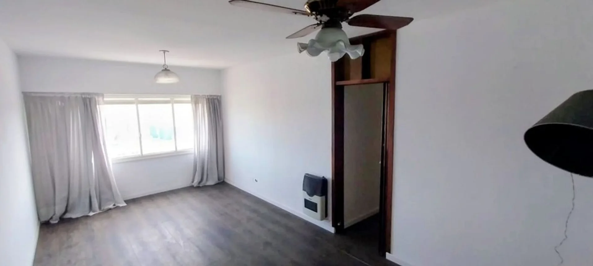 Departamento de 4 ambientes en venta en Banfield, Av 10 de Septiembre de 1861 y Catalina Rodriguez 2700, foto 2
