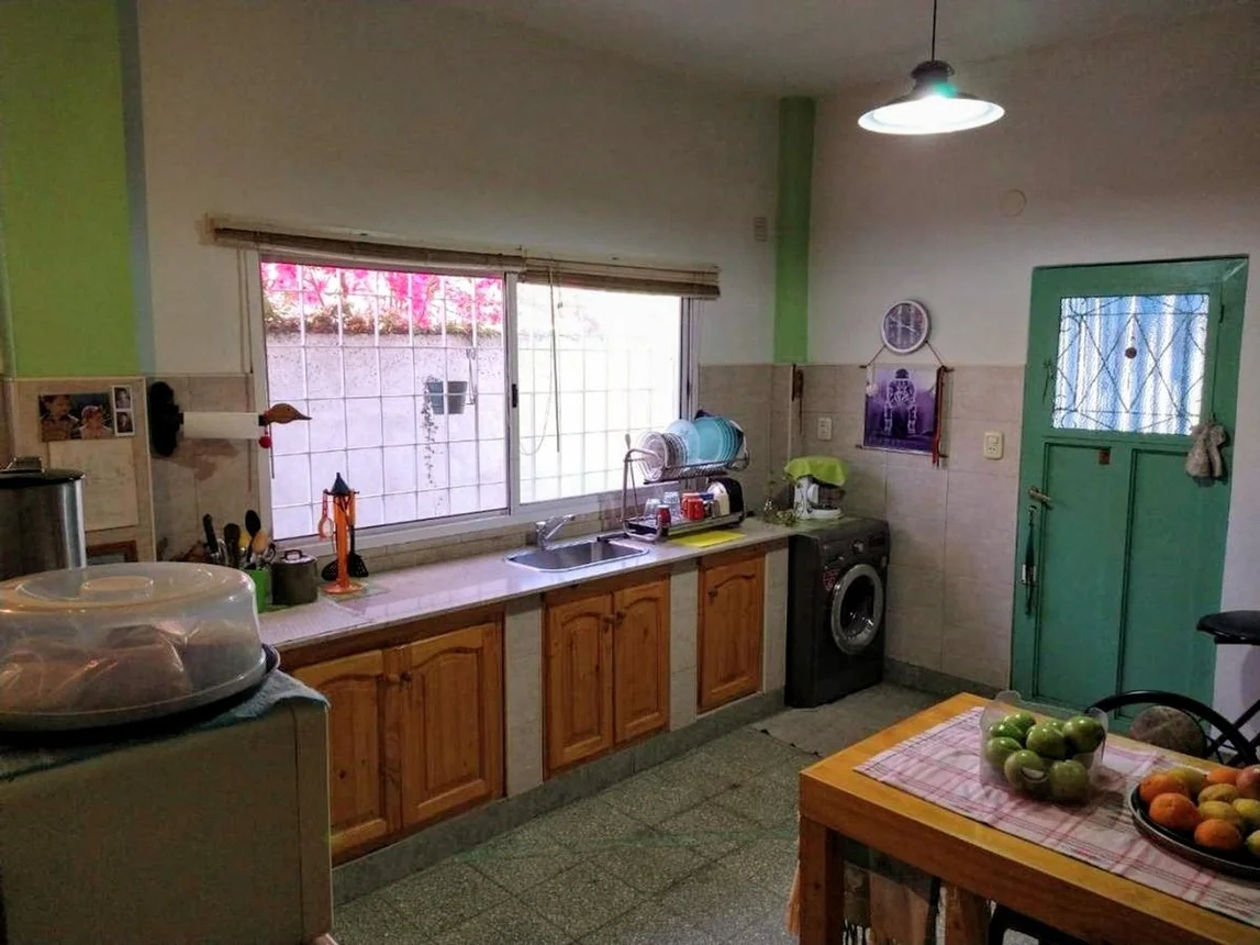 Casa en venta en Villa Luzuriaga, foto 3