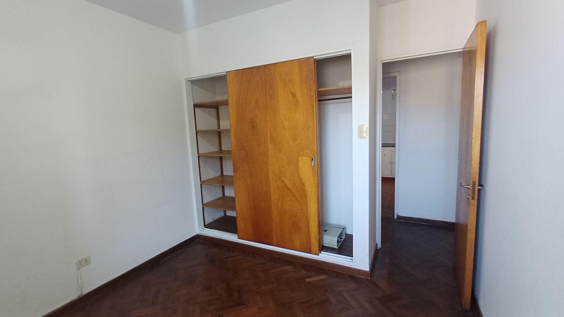 DEPARTAMENTO EN VENTA MACRONCENTRO 4 DORMITORIOS - foto 17