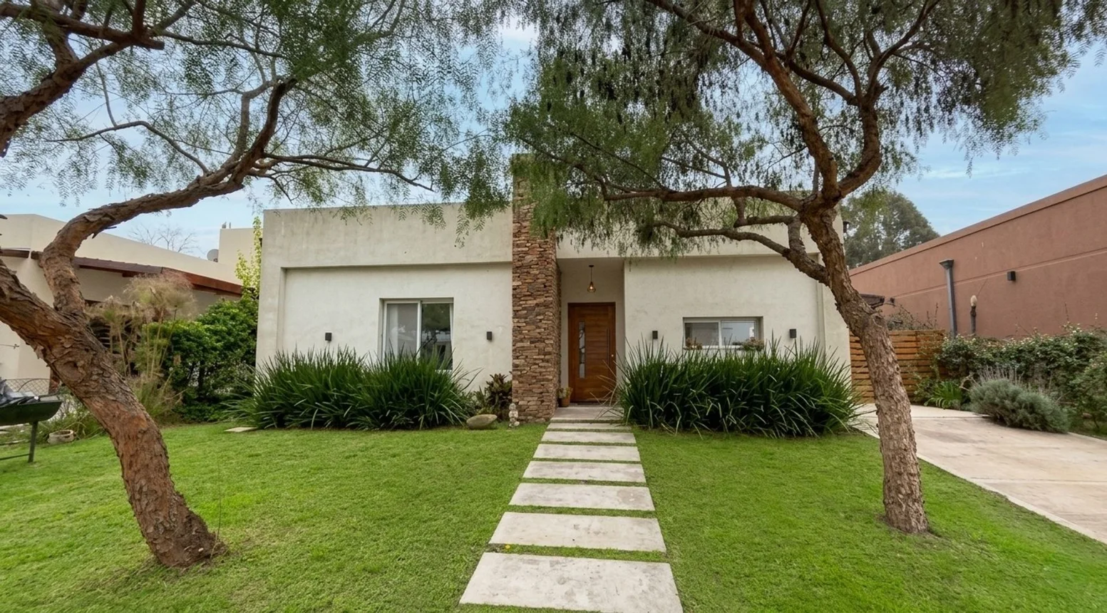 Casa en venta en Villa Rosa, Ruta Provincial 25  Av. Parque 0