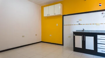 PH 2 AMB EN VENTA EN BERAZATEGUI CON COCHERA S/EXP