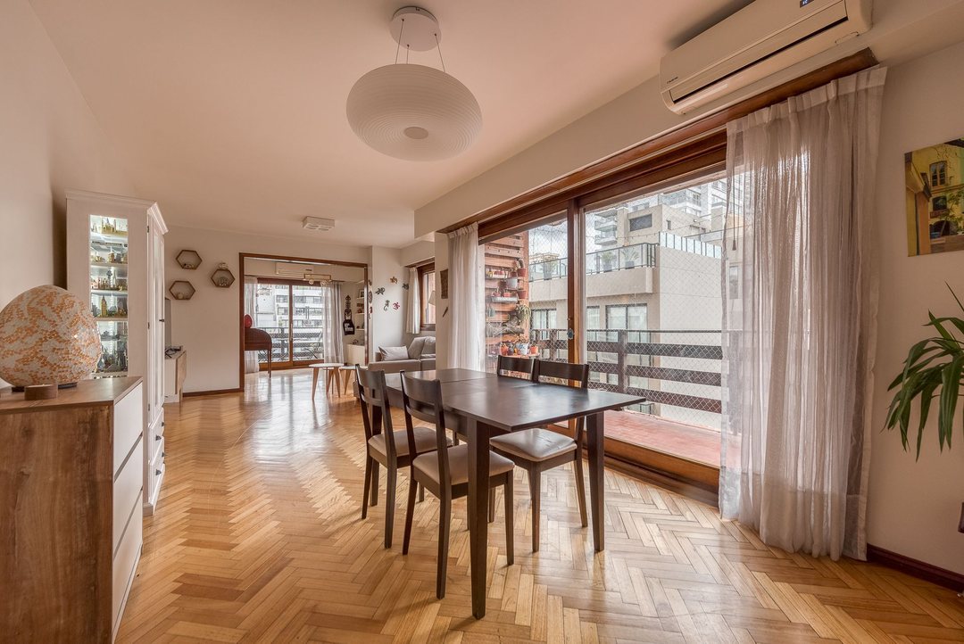 Venta Depto 4 Amb, Dependencia, Balcón y Cochera