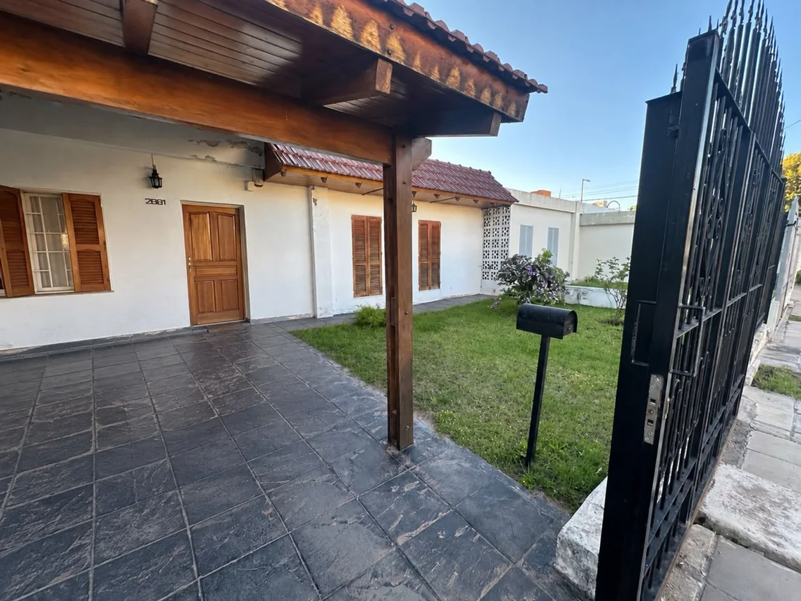 Casa de 4 ambientes en venta en Córdoba, Pjpn Santa Olaya 2800, foto 3