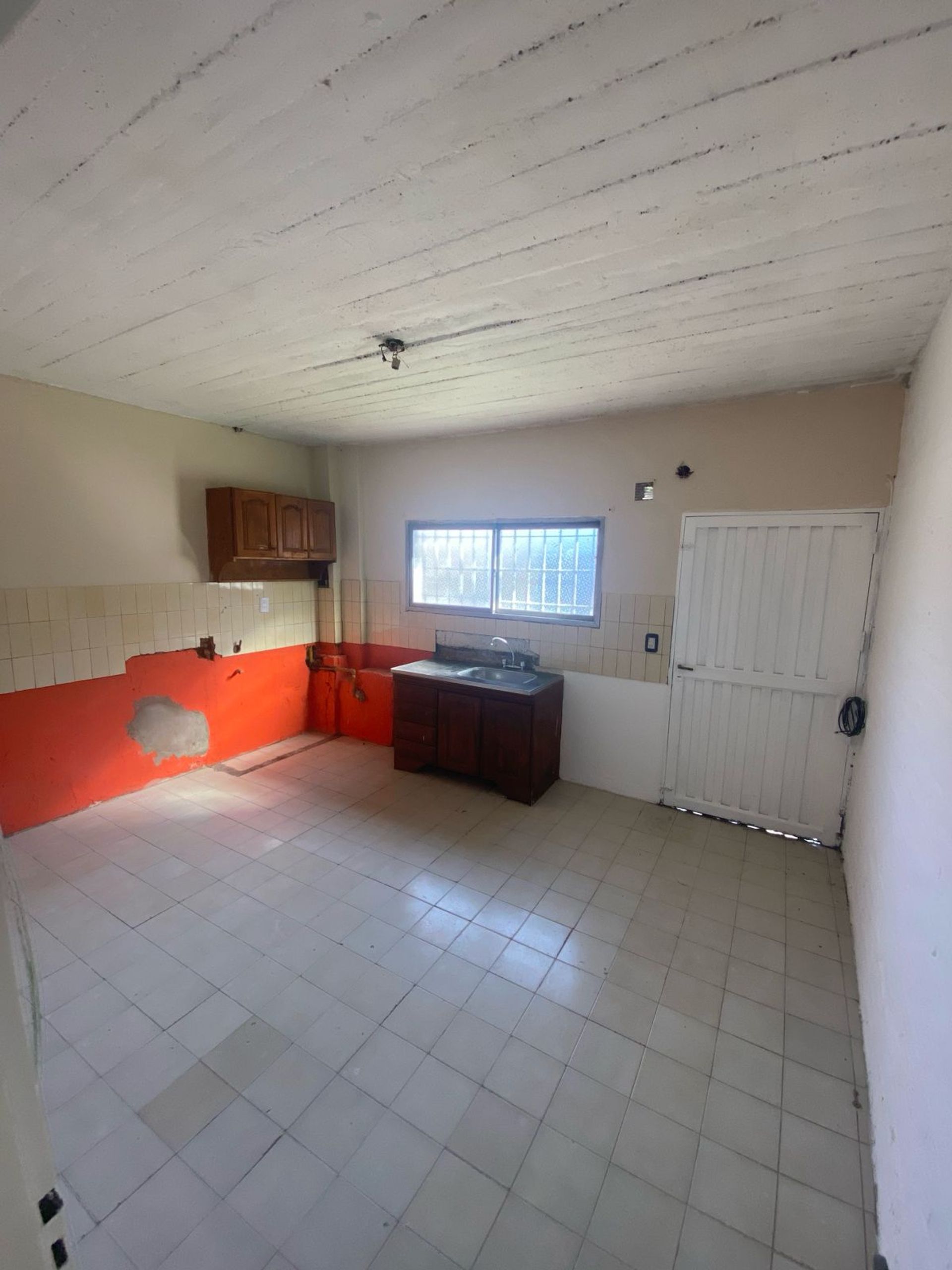 Foto 16 — LOTE EN VENTA CON VIVIENDA A RECICLAR - QUILMES