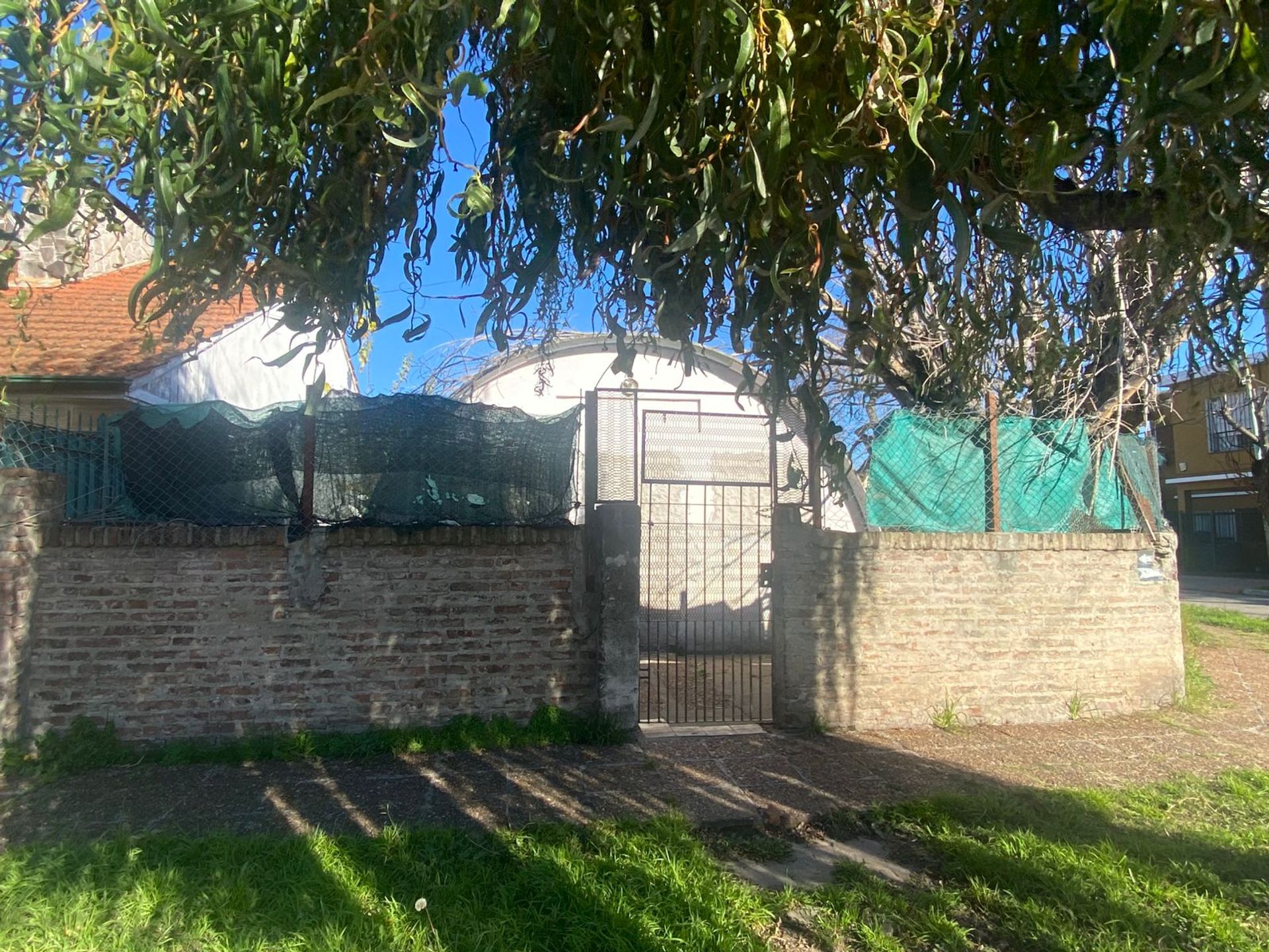 Foto 5 — LOTE EN VENTA CON VIVIENDA A RECICLAR - QUILMES