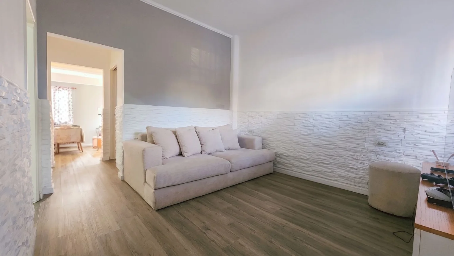 Casa de 4 ambientes en venta en Lomas del Mirador, Europa 200, foto 4
