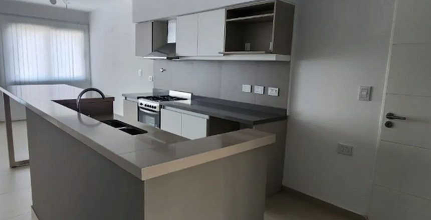 VENTA DEPARTAMENTO 4 AMB C/BALCON  CABALLITO