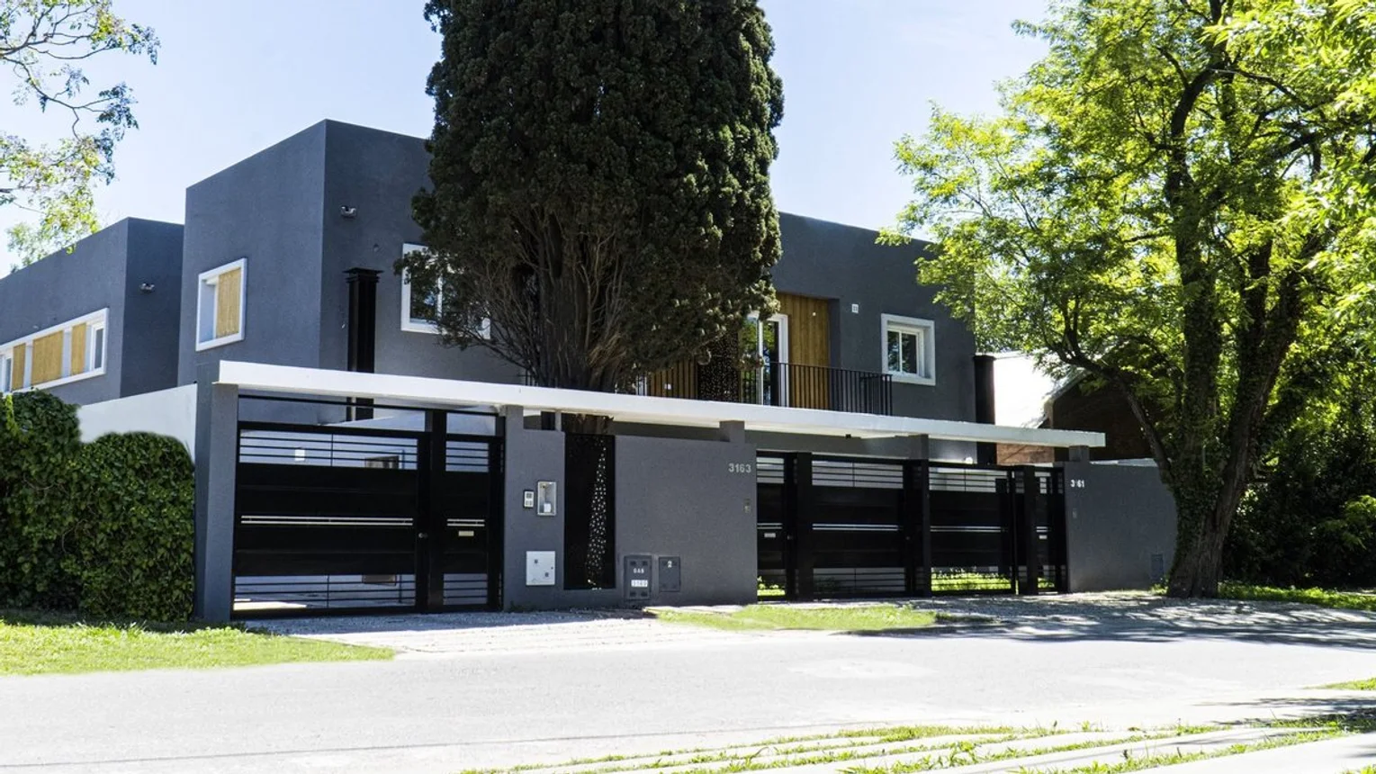 Casa dúplex en venta en City Bell