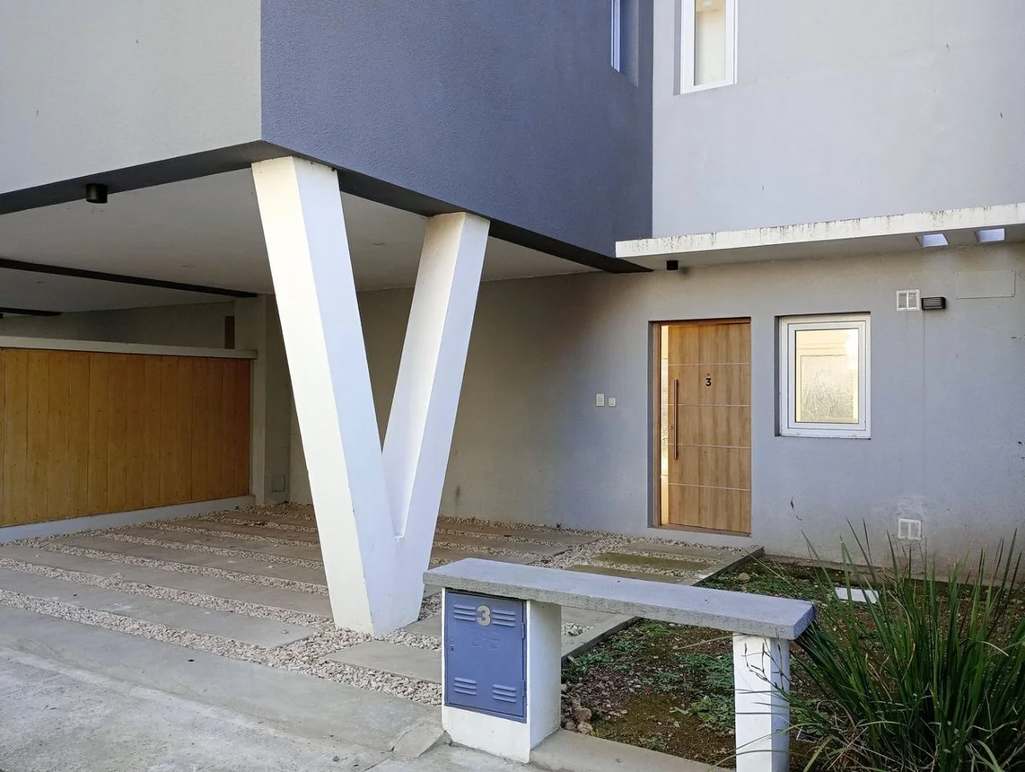 Casa dúplex en venta en City Bell, foto 3