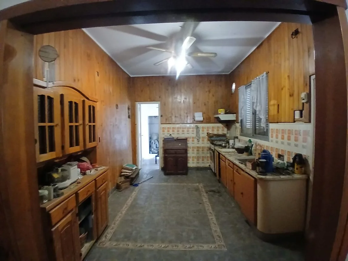 Casa en venta en Lanús Oeste, foto 2