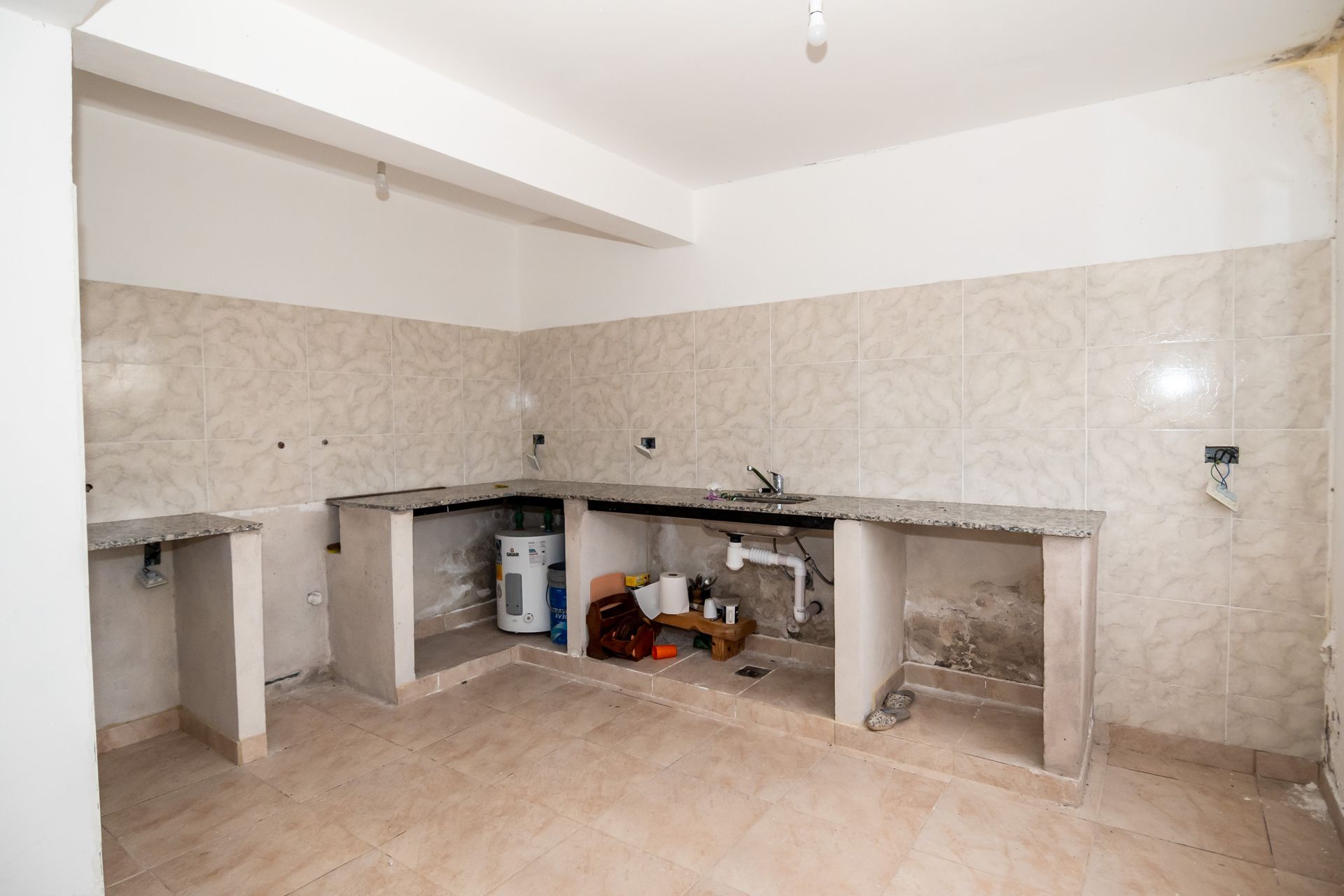 CASA EN VENTA POTREROS DE QUIJANO 2 DORMITORIOS - foto 4