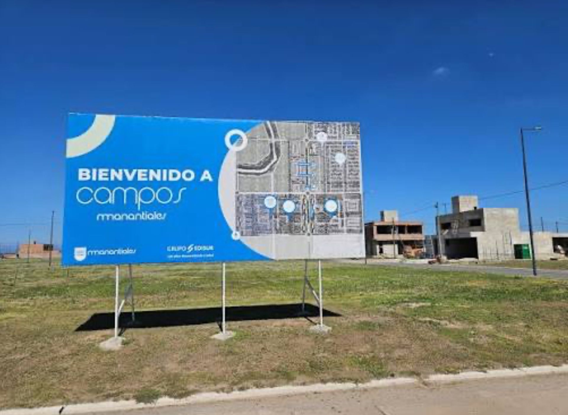 Foto 6 — VENTA TERRENO EN CAMPOS DE MANANTIALES 300 MTS