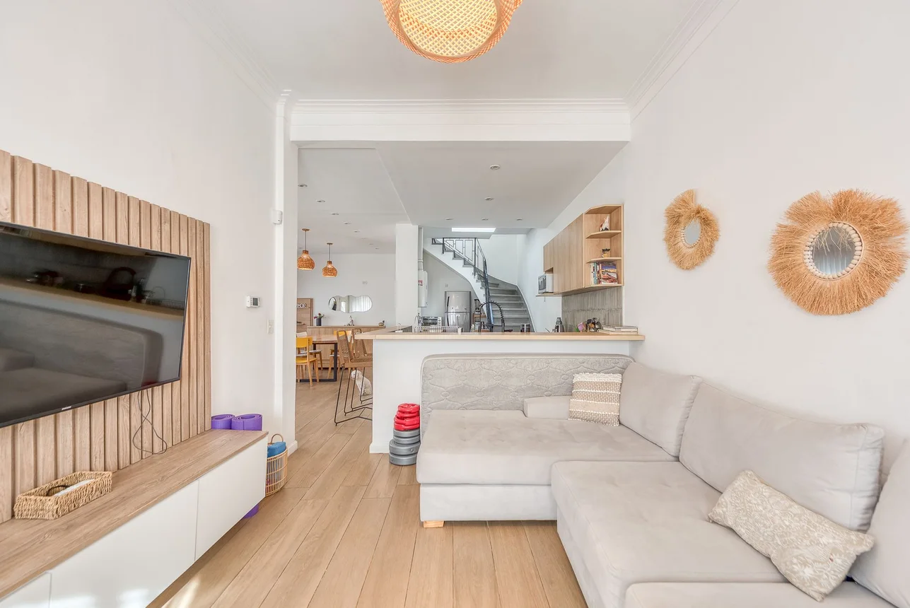Casa tríplex de 6 ambientes en venta en Villa del Parque, Helguera 2200, foto 3