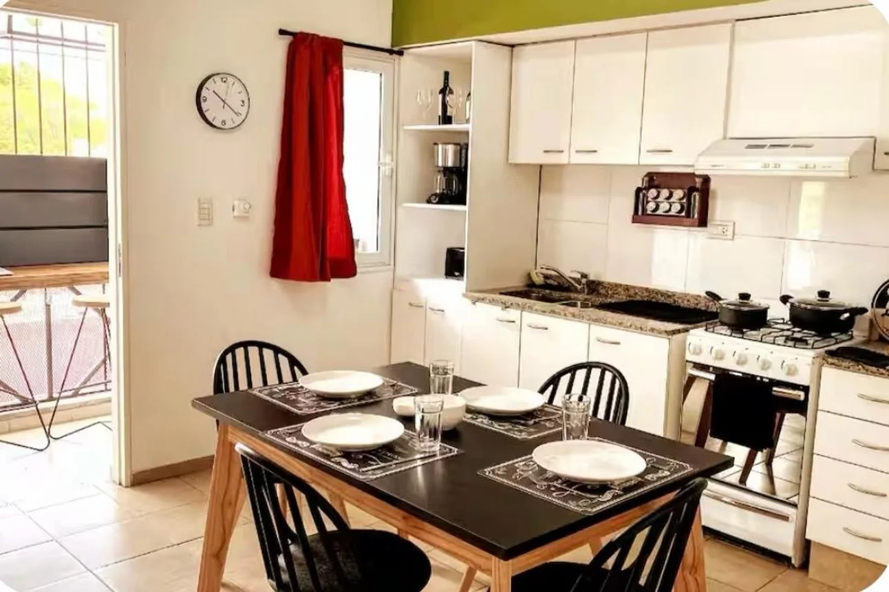 Departamento de 3 ambientes en alquiler en Mendoza, Tucumán 500, foto 2