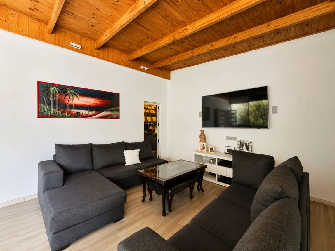 Casa en venta en La Plata, foto 2