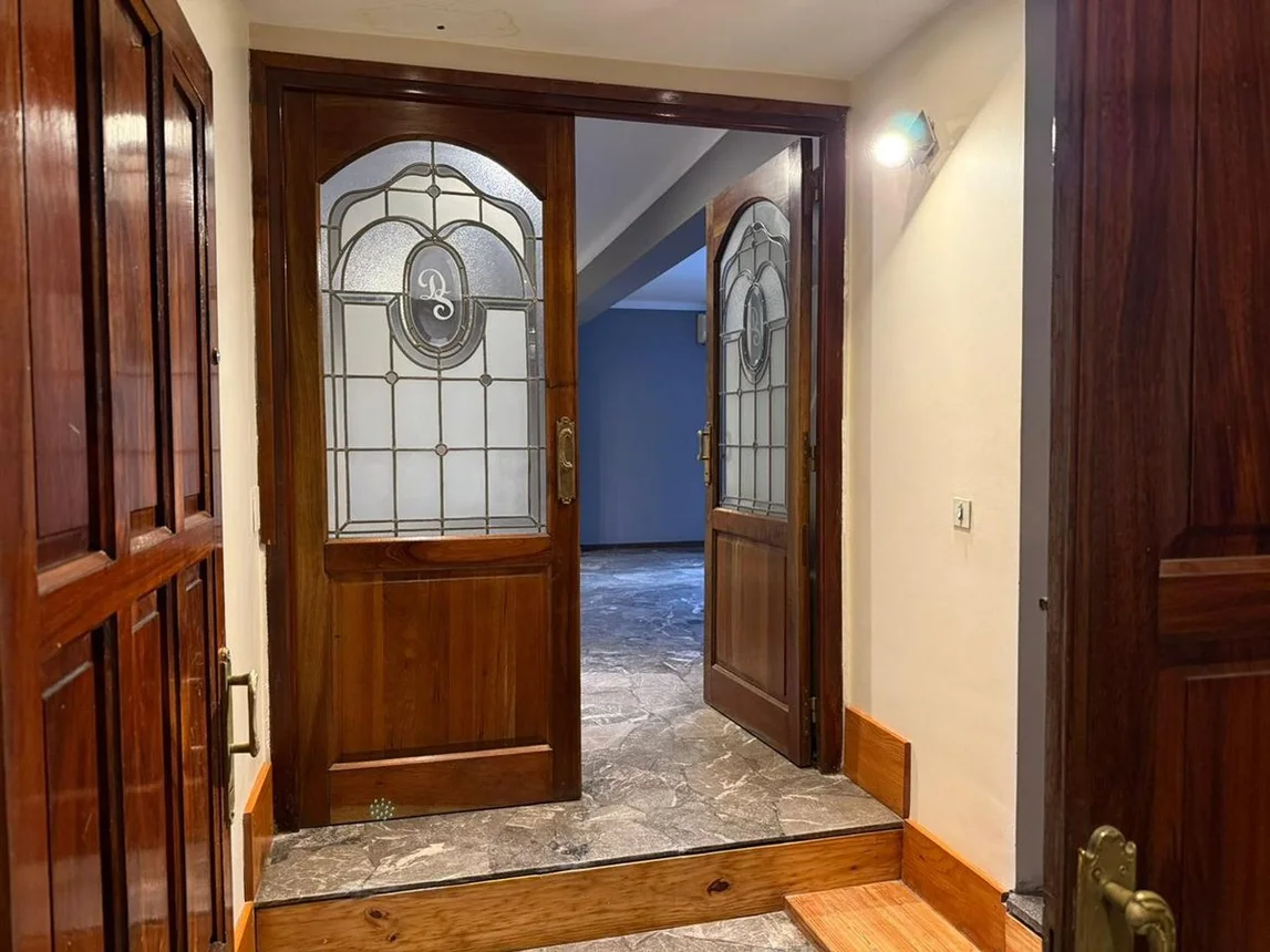 Departamento de 7 ambientes en venta en Godoy Cruz, Avenida San Martín 1600