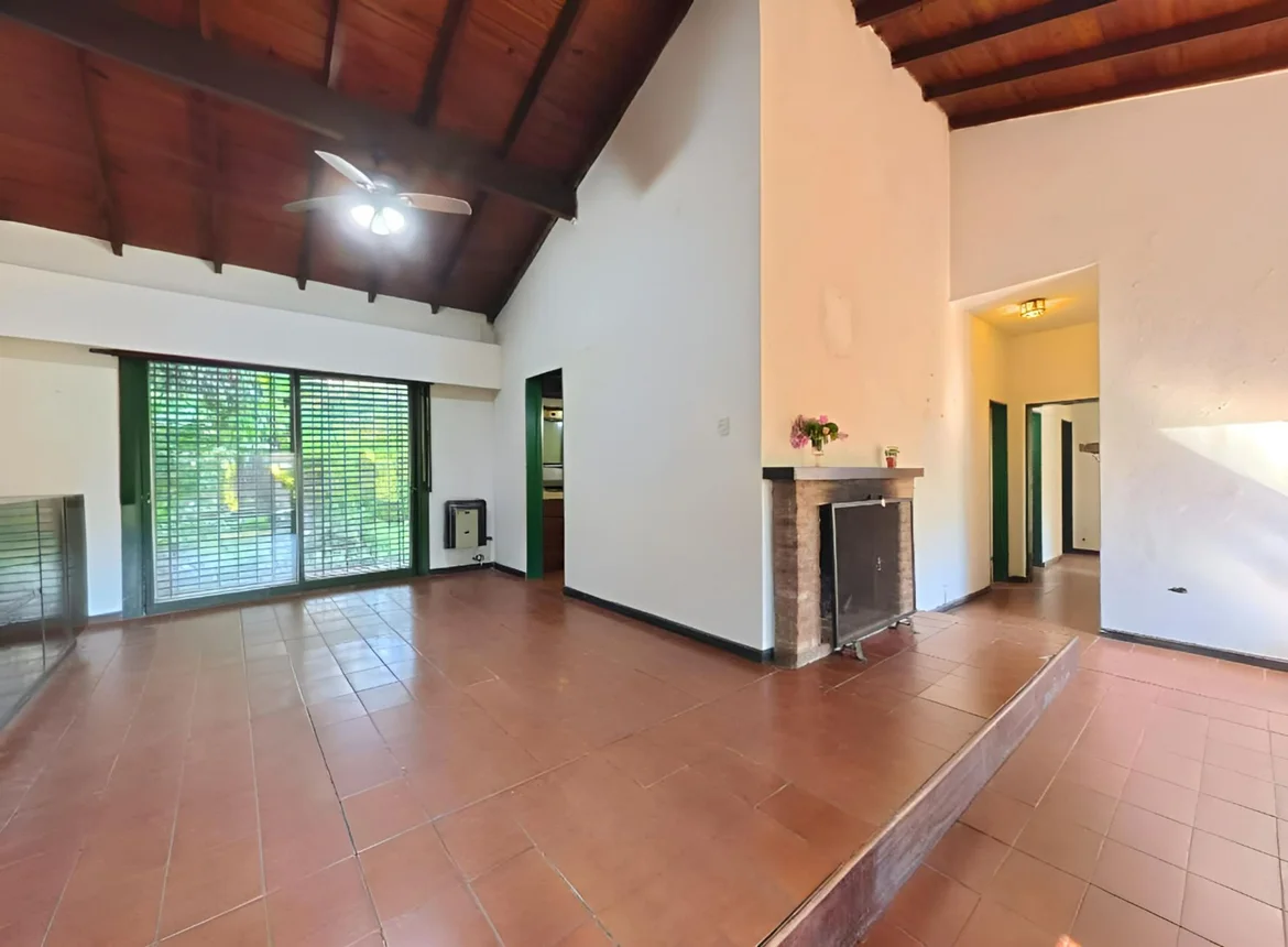 Casa en venta en Pilar