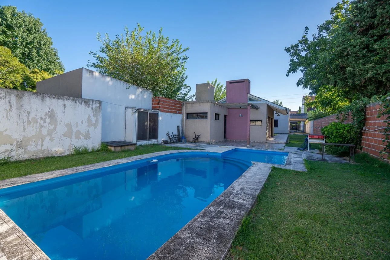 Casa en venta la plata 3 dormitorios pileta parque, foto 5