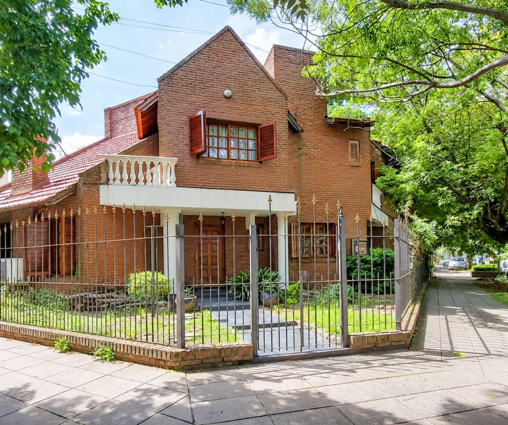 Casa en venta en Remedios de Escalada, Arturo Mateo Bas 0