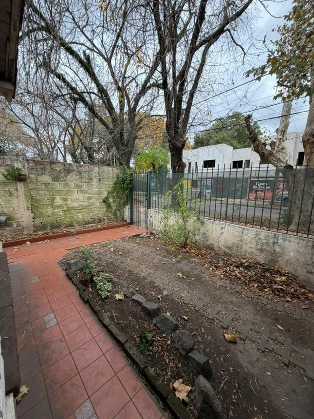 Casa en venta en Adrogué, foto 2
