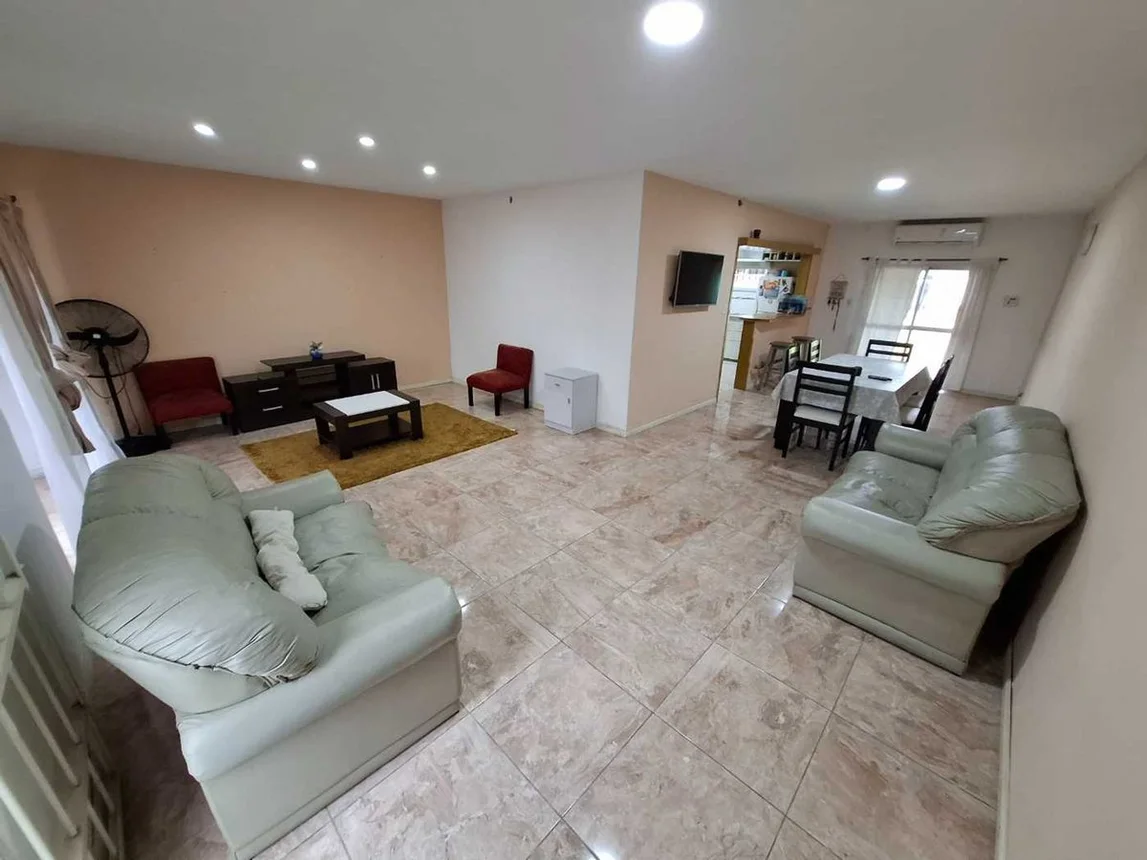 Casa de 4 ambientes en venta en José C. Paz, Santo Domingo 1400