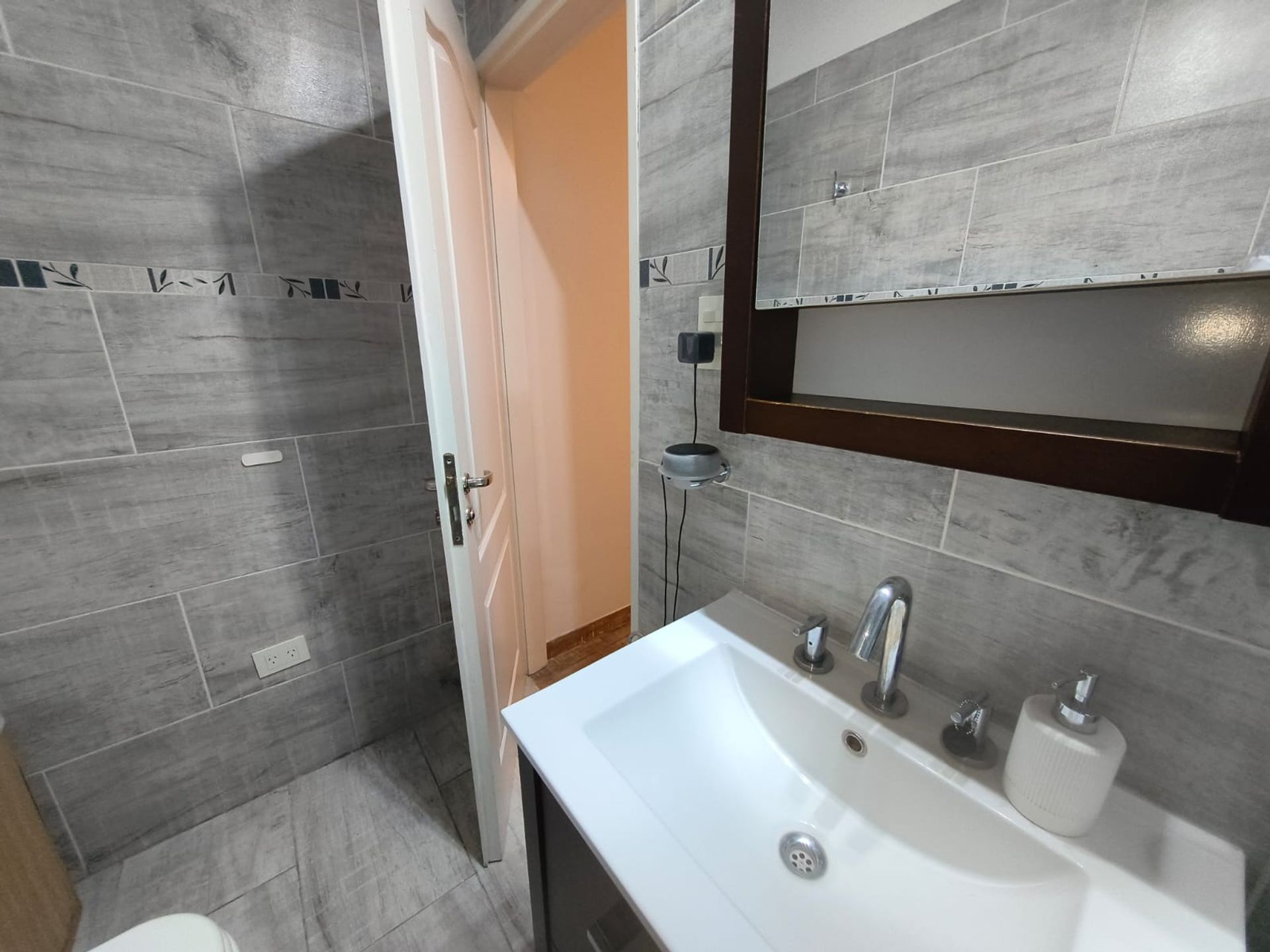 Foto 21 — VENTA CASA 6 AMBIENTES PTE DERQUI CON PILETA