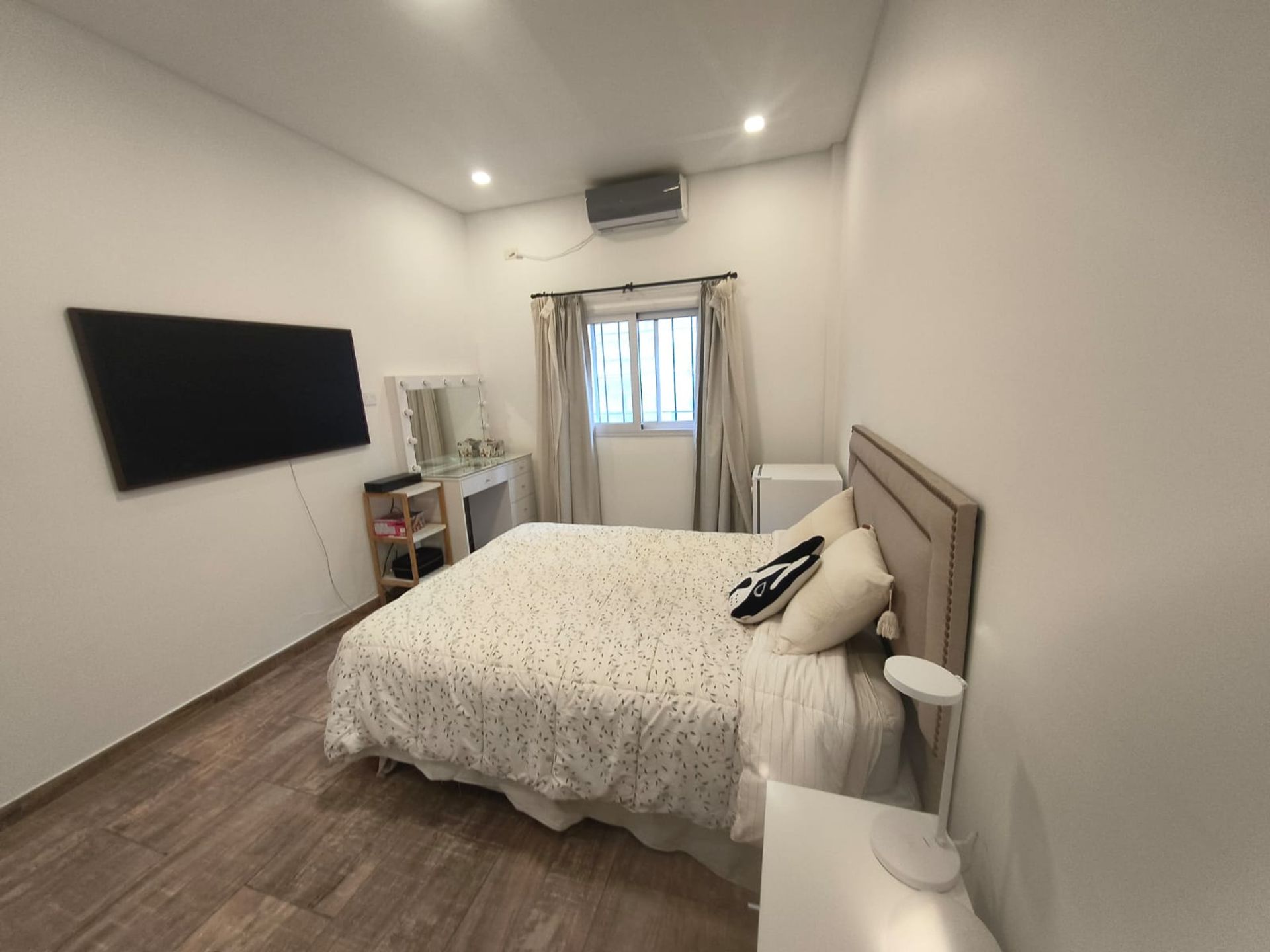 Foto 23 — VENTA CASA 6 AMBIENTES PTE DERQUI CON PILETA