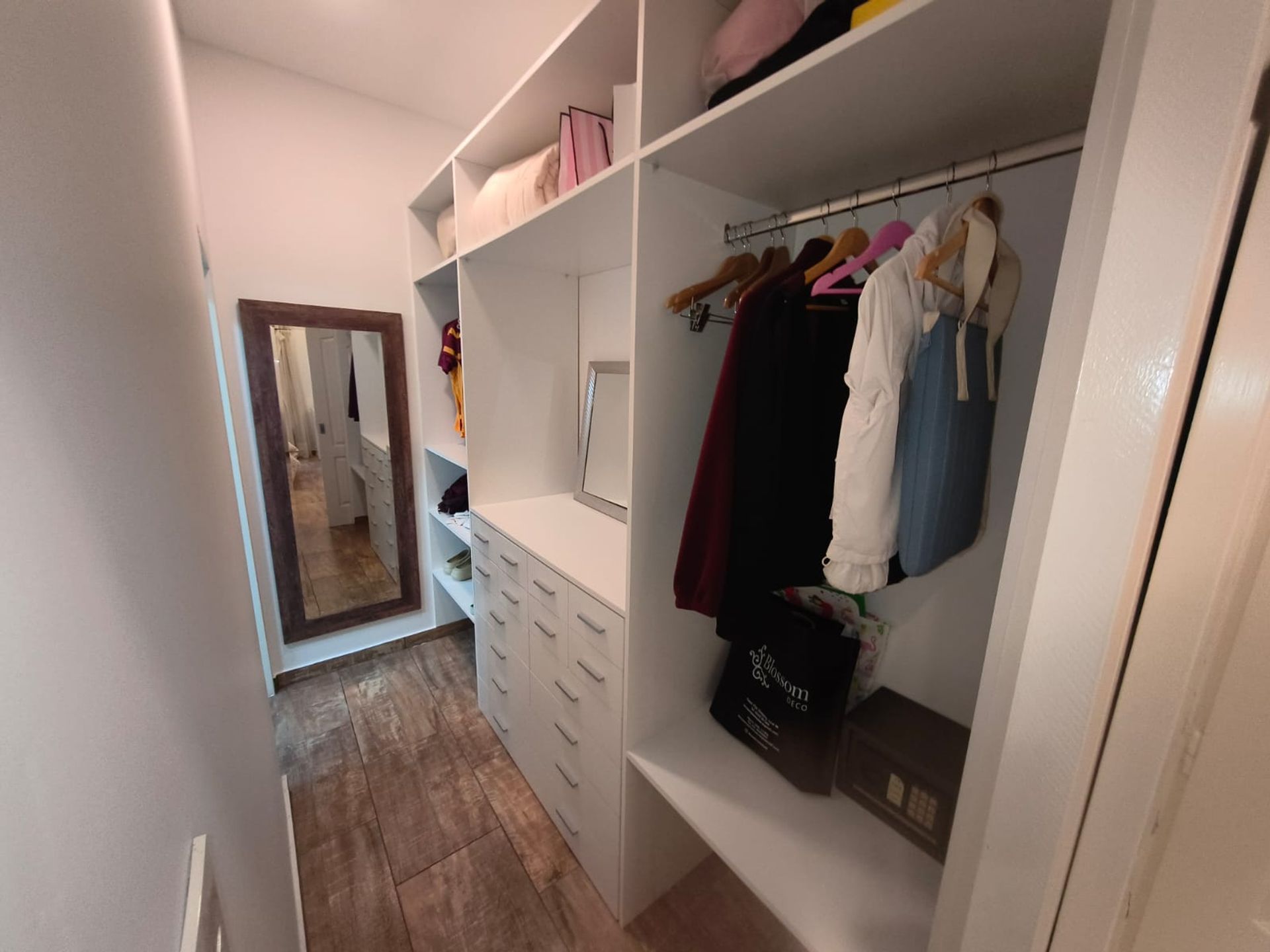 Foto 25 — VENTA CASA 6 AMBIENTES PTE DERQUI CON PILETA