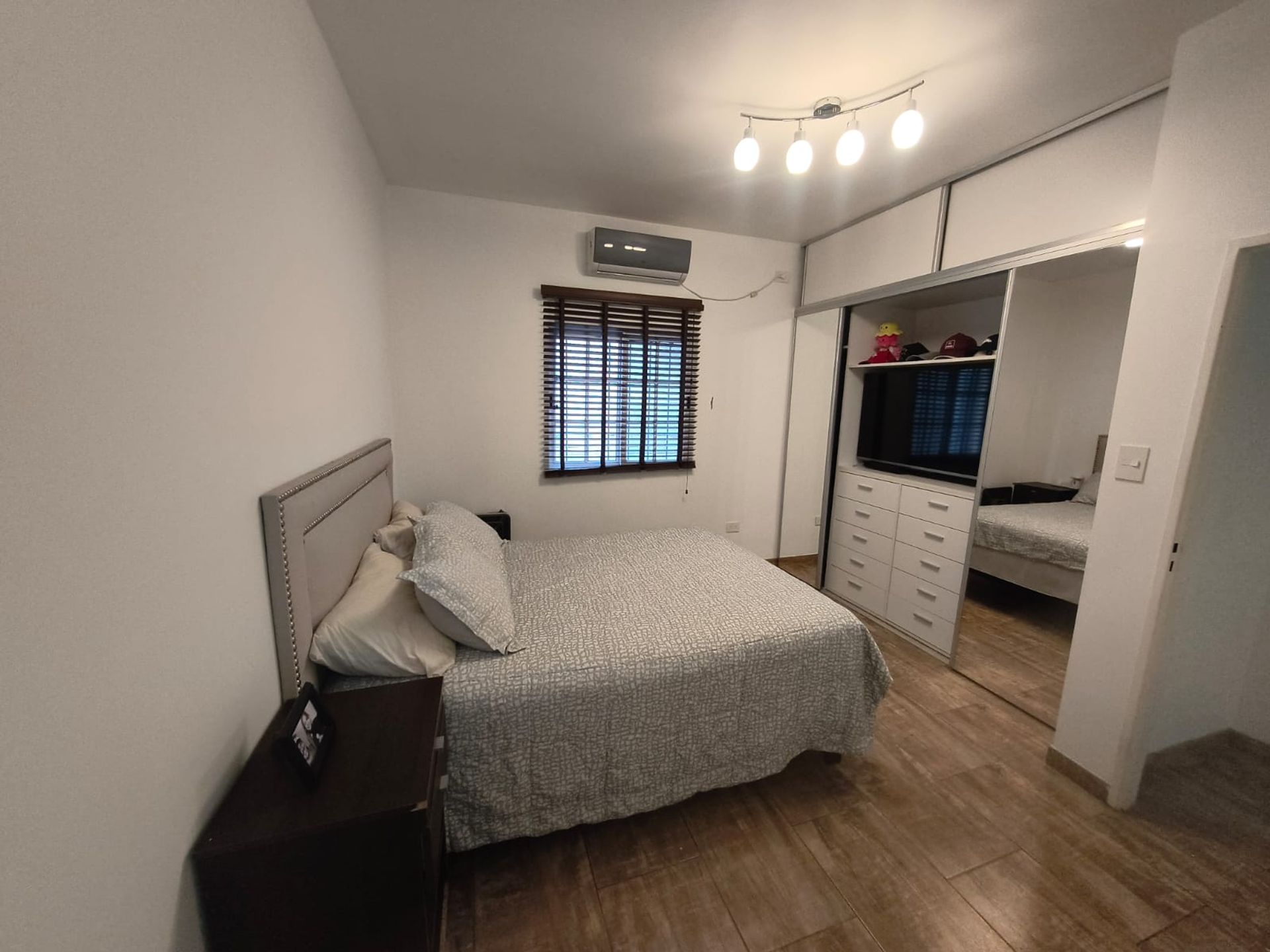 Foto 20 — VENTA CASA 6 AMBIENTES PTE DERQUI CON PILETA