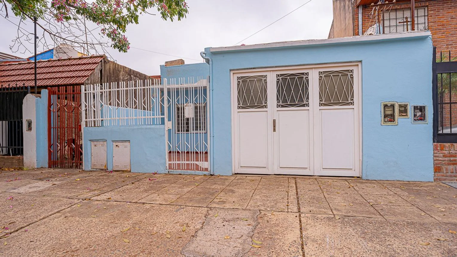 Casa de 5 ambientes en venta en Caseros, José Mármol 2600, foto 2
