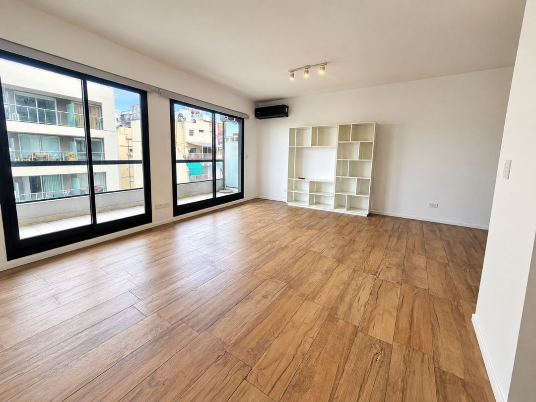 MONO. DIVISIBLE 38 m2 - BALCON AL FRENTE-V.CRESPO