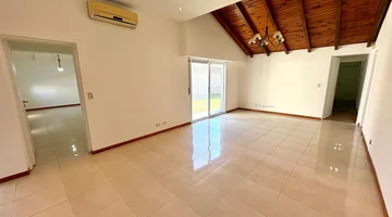 VENTA CASA EN FUNES 4 DORMITORIOS 920m² TERRENO