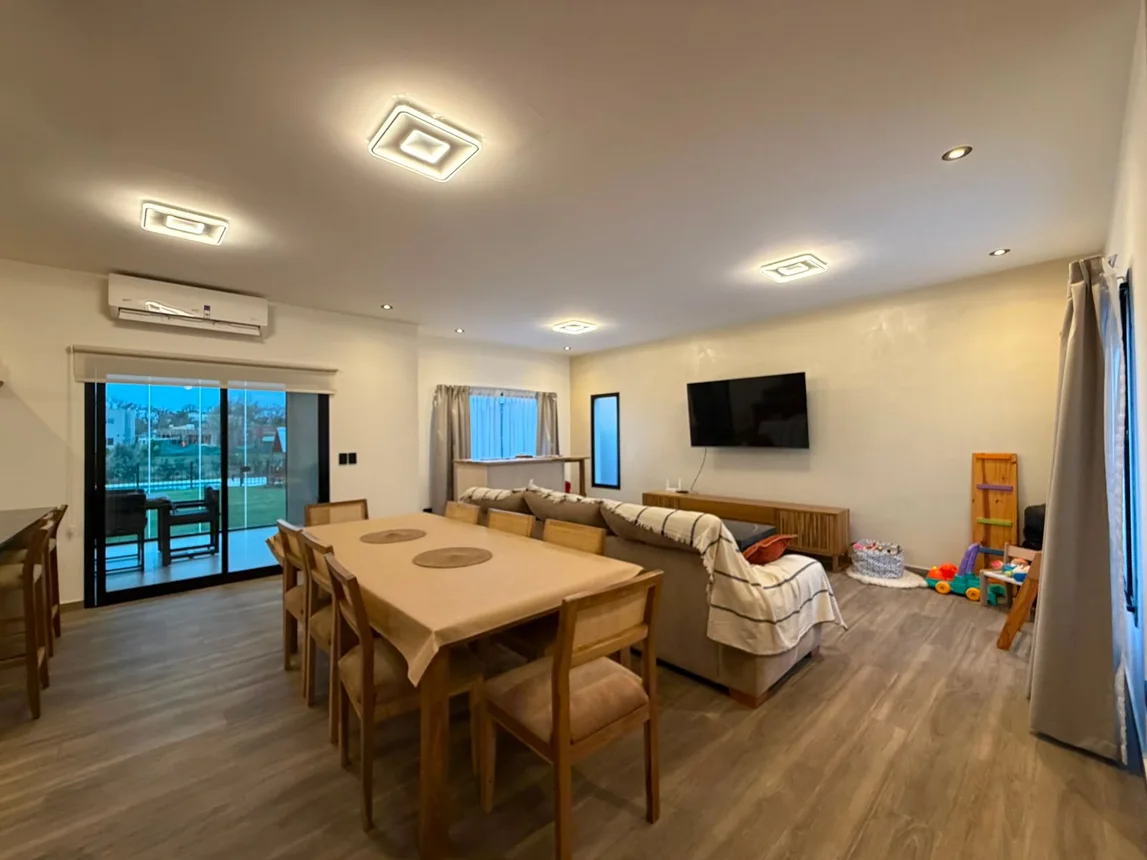 Casa en venta en Pilar, foto 3