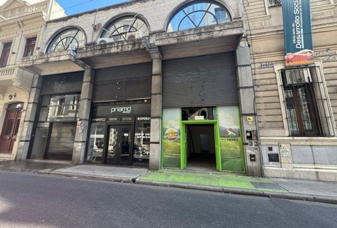 ALQUILER MONSERRAT LOCAL 185 M2 SIN EXPENSAS