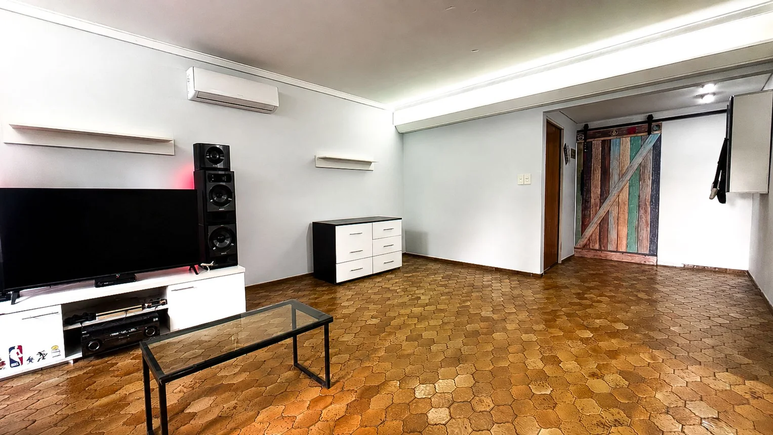 Casa de 5 ambientes en venta en Villa Lugano, Avenida Eva Perón 5800, foto 2